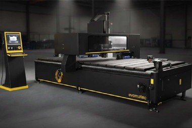MAQUINA DE PROCESAMIENTO DE PANELES DE COMPUESTOS Y ALUMINIO CON CONTROL NUMERICO EVO X