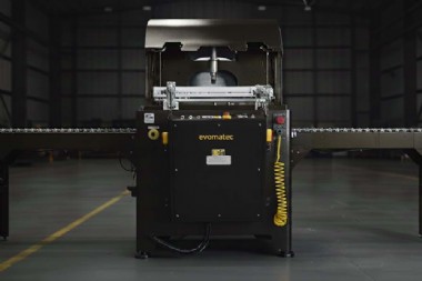 SIERRA DE INGLETE DE PRECISION PARA PERFILES DE PLASTICO EVOM600