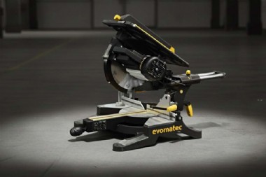 SLIDING MITER SAW FOR PVC AND PLASTIC PROFILES EVO ZUG
